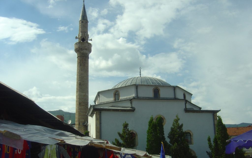 Xhamia në Pejë