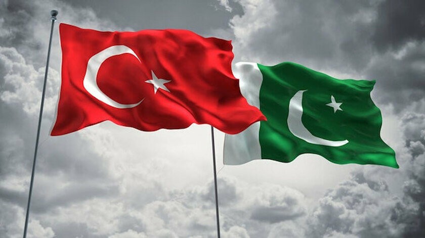 Flamuri turk-pakistanez